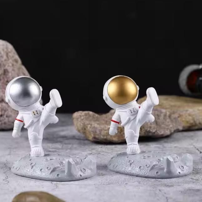 Nordic Style Astronaut Mobile Phone Stand Holder | Cute Desktop Accessory